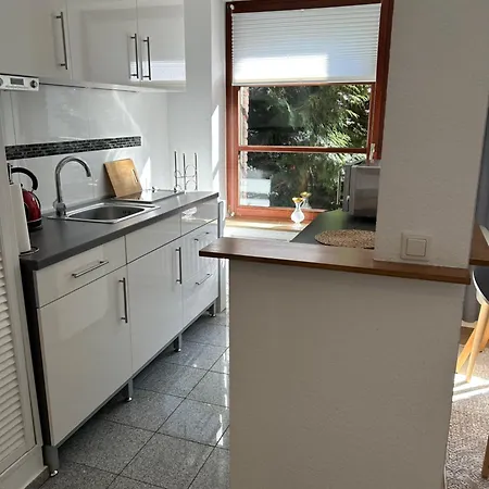 Mit Stellplatz, Wlan, Netflix 아파트