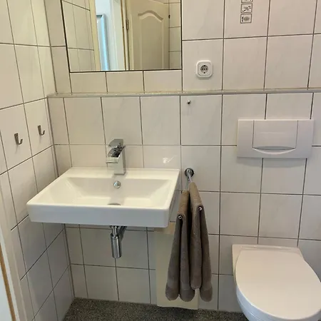 Mit Stellplatz, Wlan, Netflix 크레펠트