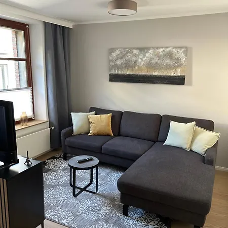 Mit Stellplatz, Wlan, Netflix 크레펠트